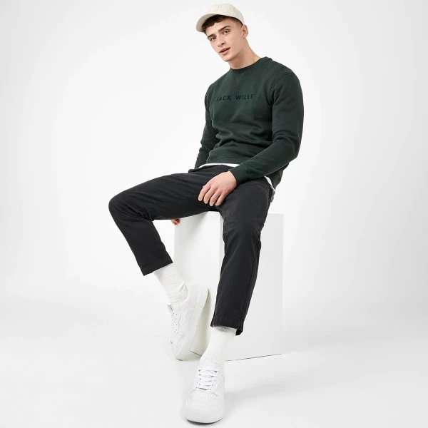 JACK WILLS Men's Rainford Flocked Graphic Crew Neck Sweatshirt 6 JACK WILLS Men's Rainford Flocked Graphic Crew Neck Sweatshirt - Image 4