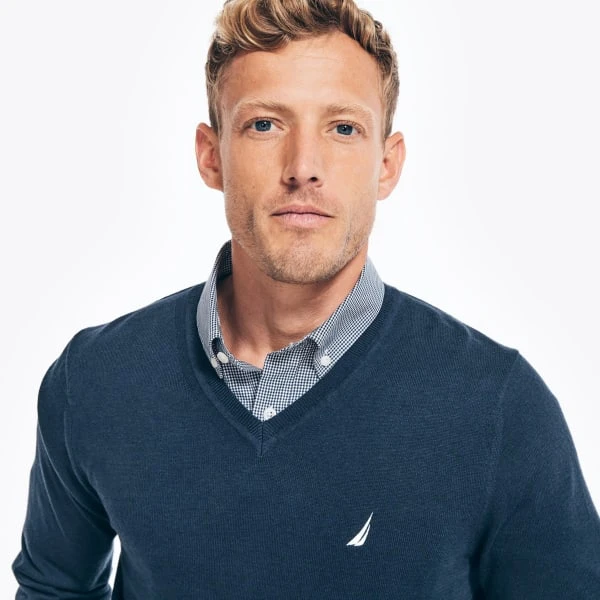 NAUTICA Men's Navtech V-Neck Sweater 4 NAUTICA Men's Navtech V-Neck Sweater - Image 3